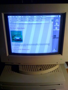 Konsequent mit dem iPhone 3G fotografiert: der Macintosh LC II, online
